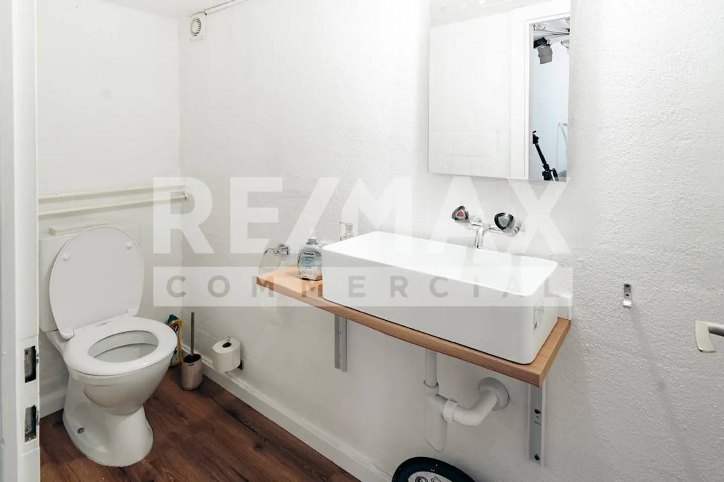 Versatile Commercial Space - Photo 7 of 11