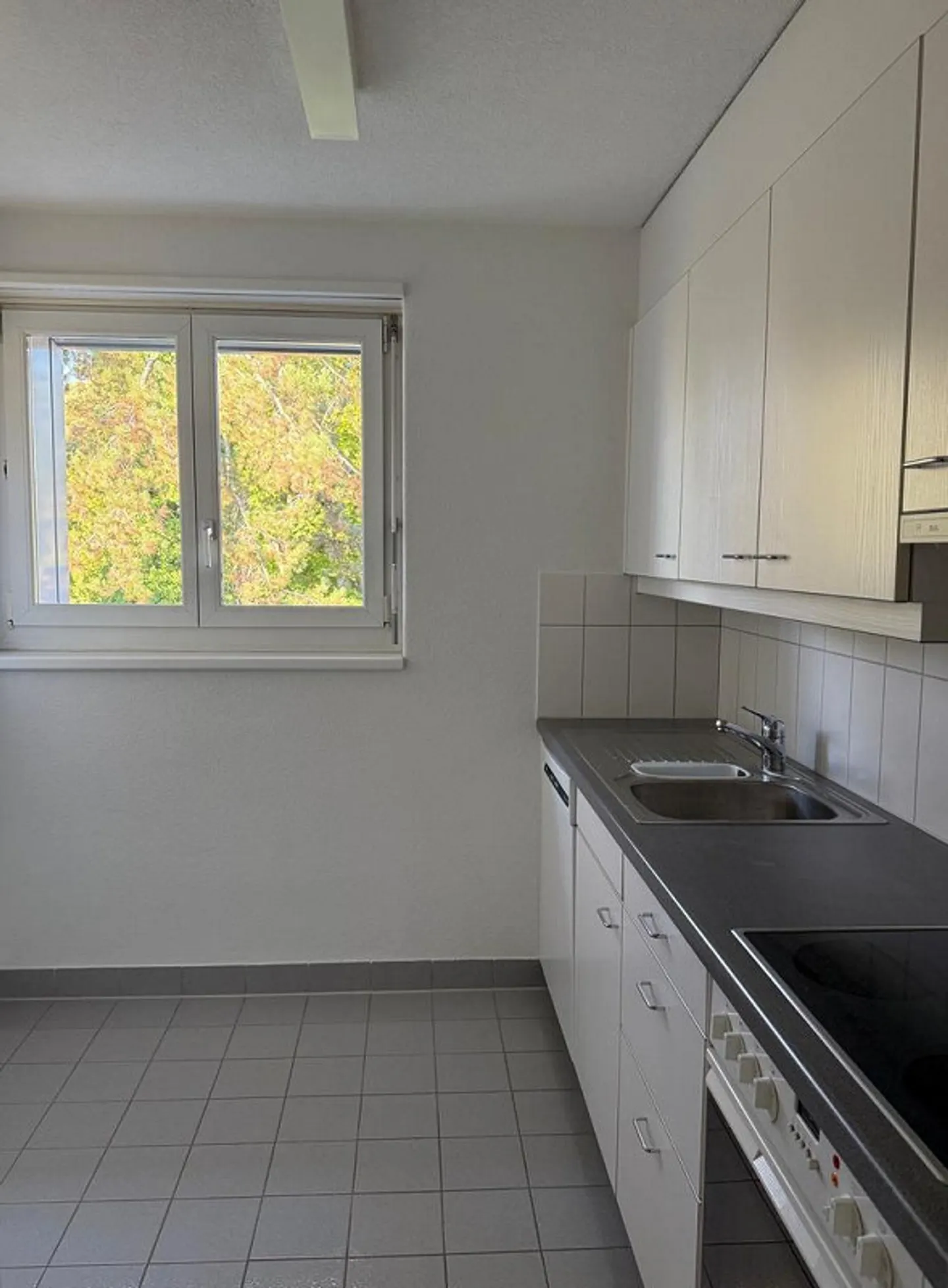 Appartement charmant avec balcon à louer ... - Photo 2 sur 11
