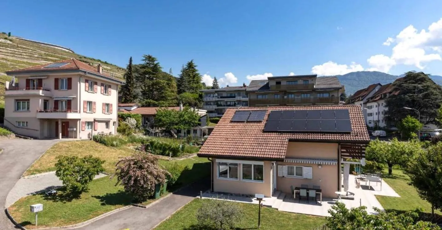 Close to Vevey: bright 4.5 rooms with independent office - Photo 9 of 10