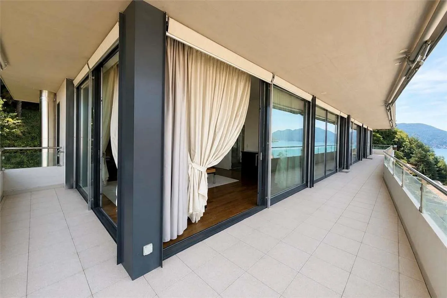 Penthouse iconique avec toit-terrasse panoramique - Photo 6 sur 13