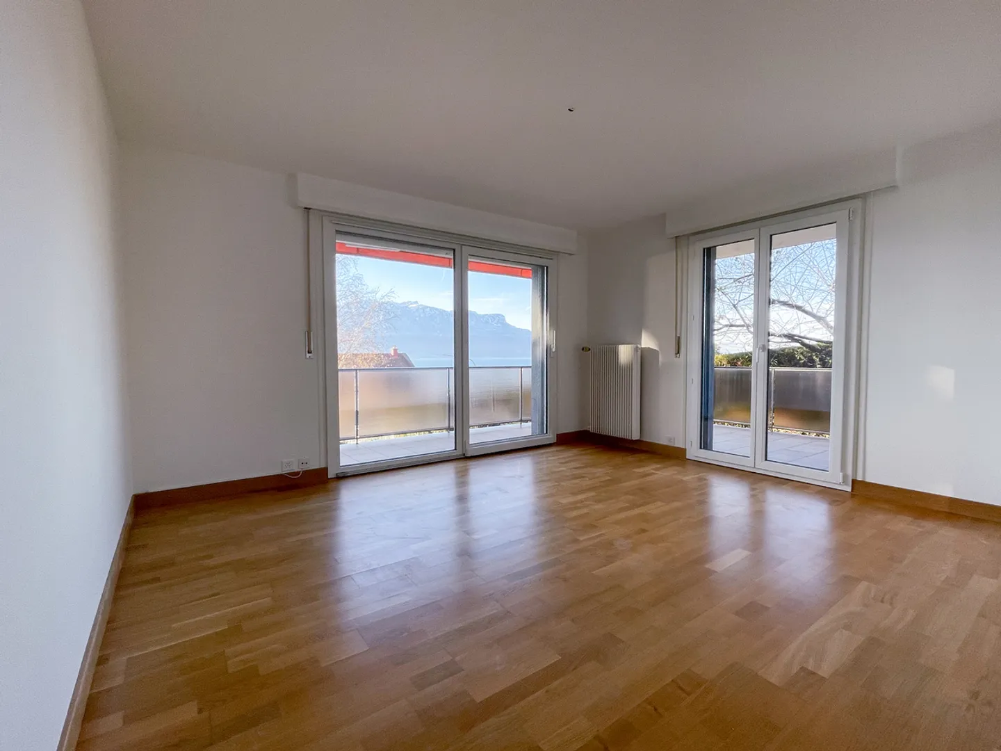 Appartement spacieux de 5,5 pièces avec vue sur le lac - Photo 8 sur 13