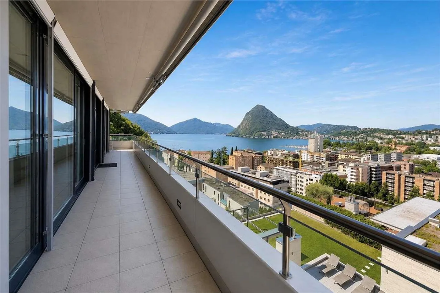 Penthouse iconique avec toit-terrasse panoramique - Photo 3 sur 13