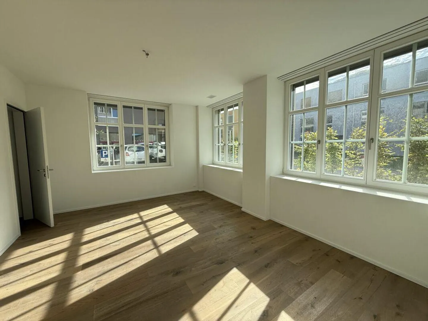 Appartement de 4,5 pièces de style loft, adapté aux familles, avec patio - Photo 6 sur 13