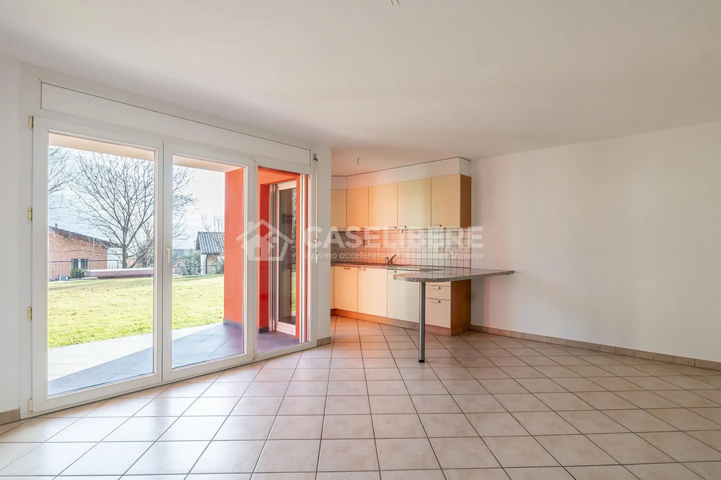 LUMINOSO 2.5 LOCALI A SIGIRINO - Foto 1 di 8