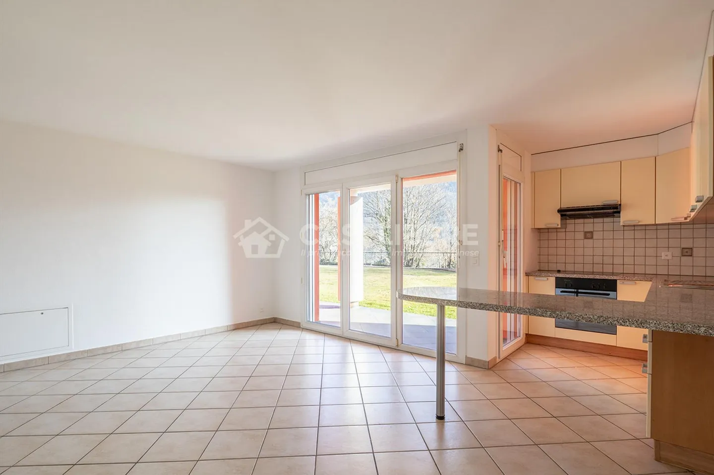 LUMINOSO 2.5 LOCALI A SIGIRINO - Foto 2 di 8