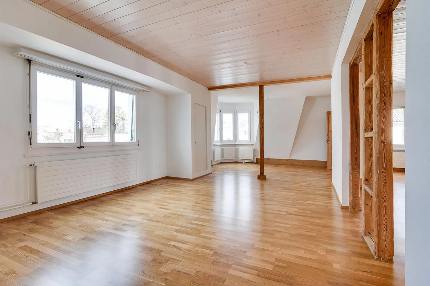 Attraktive 5.5-Zimmer-Maisonette-Wohnung in Top Lage von Wil SG - Photo 1 of 3