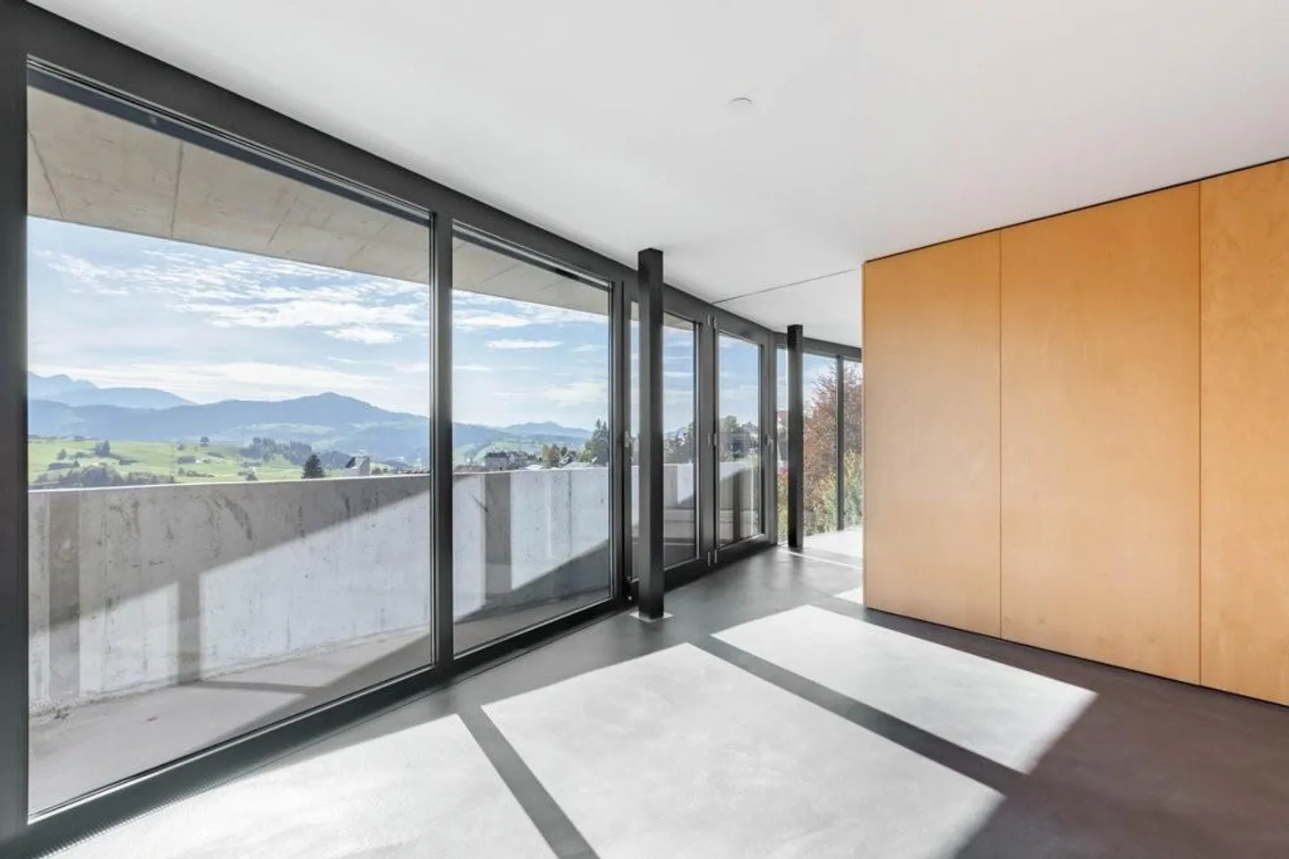 Casa familiare moderna con vista - Foto 8 di 12