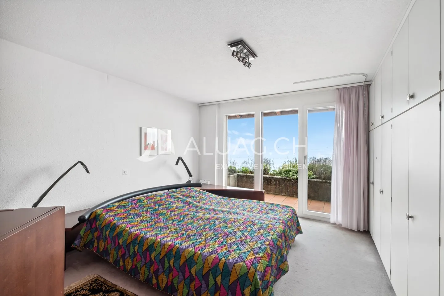 VILLA UNIFAMILIARE CON VISTA LAGO NON OSTRUITA - Foto 10 di 14