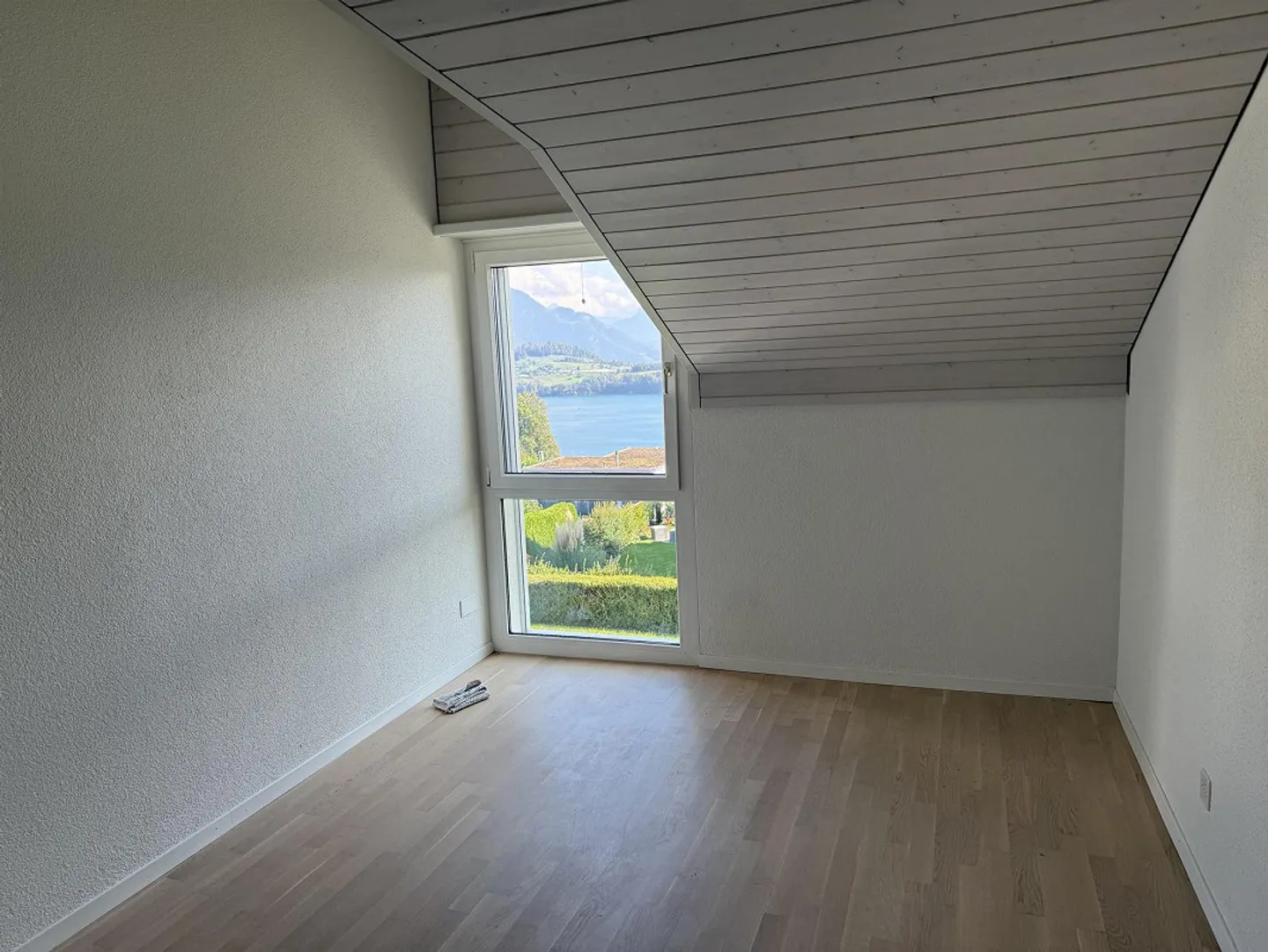 Exklusive Oase mit Seeblick - Foto 5 von 11