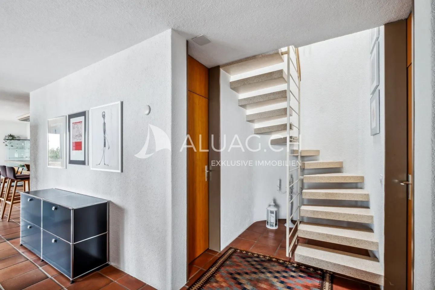 VILLA UNIFAMILIARE CON VISTA LAGO NON OSTRUITA - Foto 11 di 14