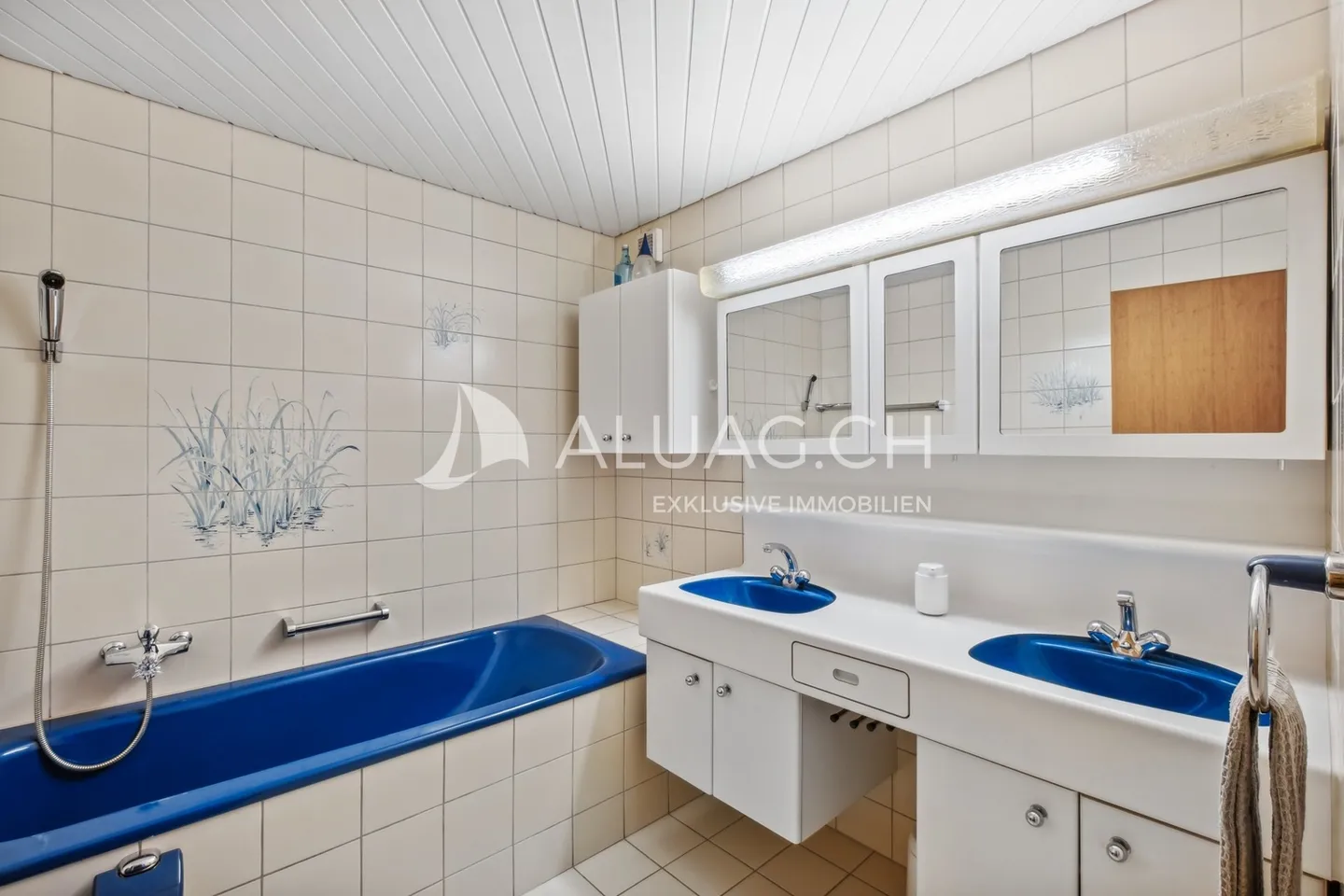 VILLA UNIFAMILIARE CON VISTA LAGO NON OSTRUITA - Foto 12 di 14