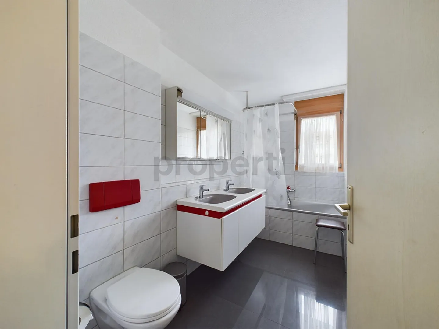 Inviting terraced house in Winterthur/Dättnau with 5.5 rooms - Photo 8 of 12