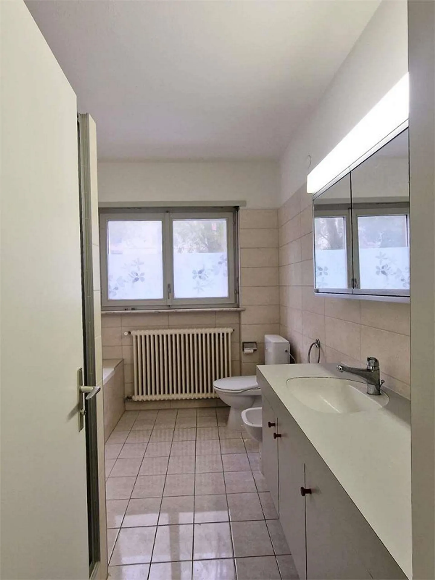 Viganello (Via Merlina) - Elegant 3.5 Rooms FURNISHED with Terrace, B - Photo 12 of 13