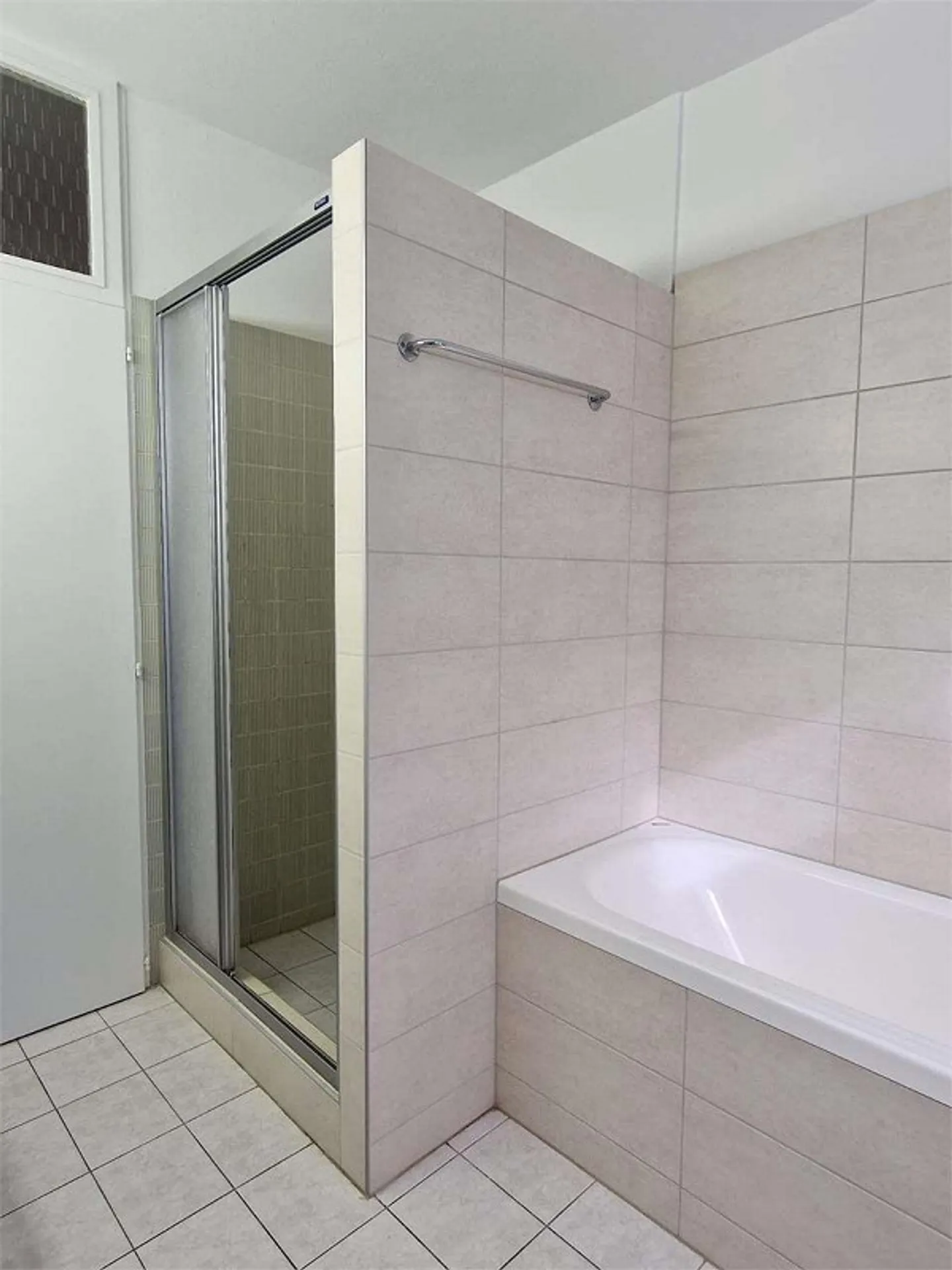 Viganello (Via Merlina) - Elegant 3.5 Rooms FURNISHED with Terrace, B - Photo 13 of 13