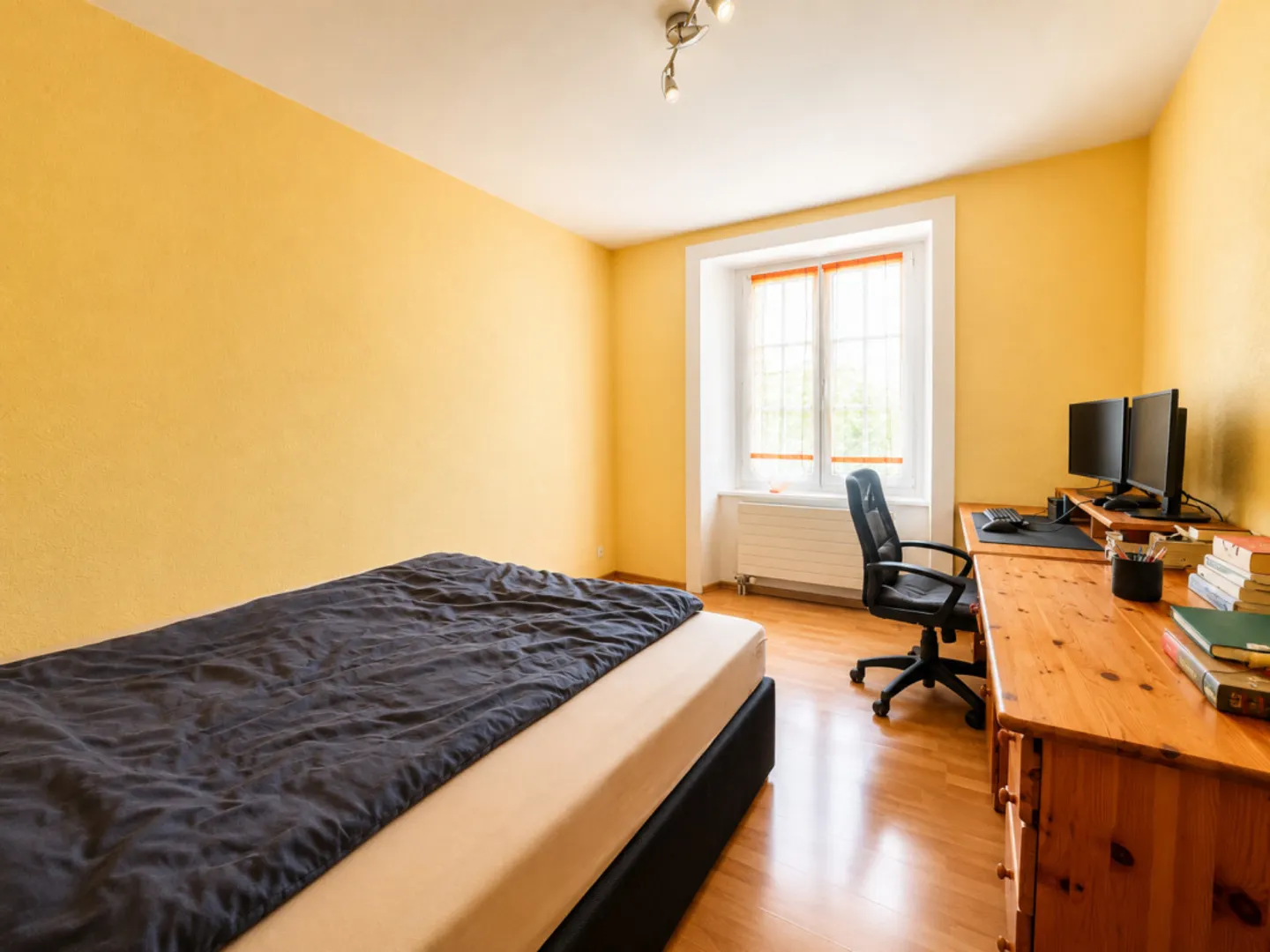 Charming Townhouse in Etangs - Photo 14 of 17