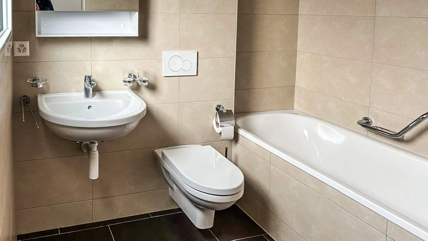 ZU VERMIETEN 3.5 ZIMMER WOHNUNG IN VOUVRY - Foto 5 von 9