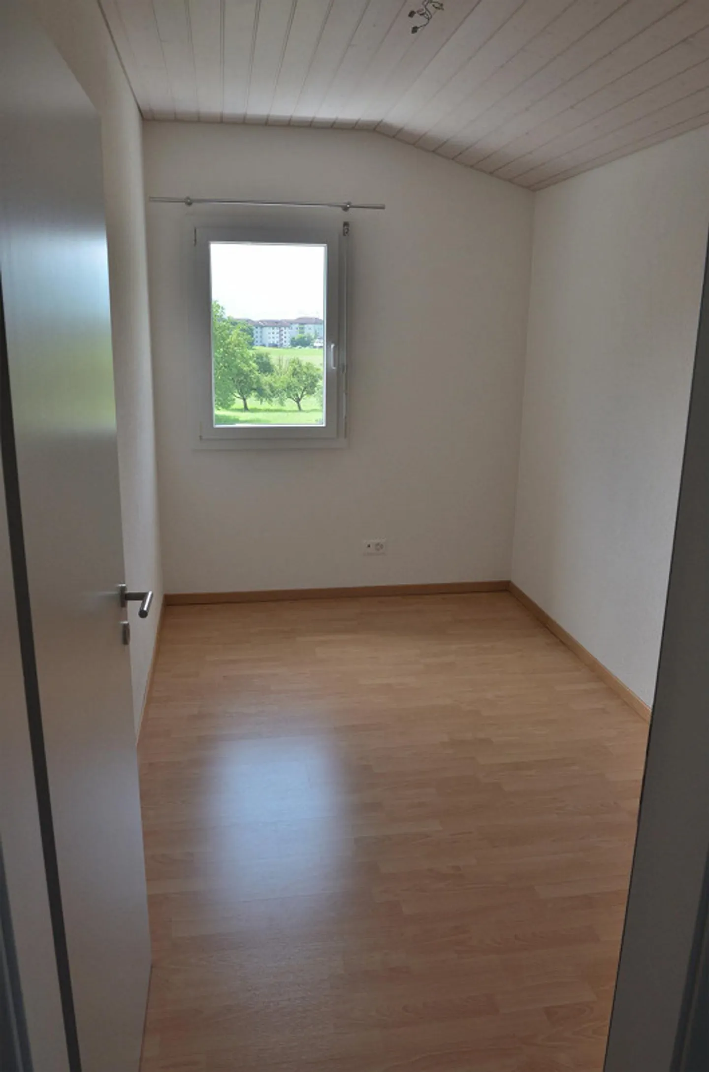Appartement de 4,5 pièces dans un endroit calme - Photo 10 sur 10