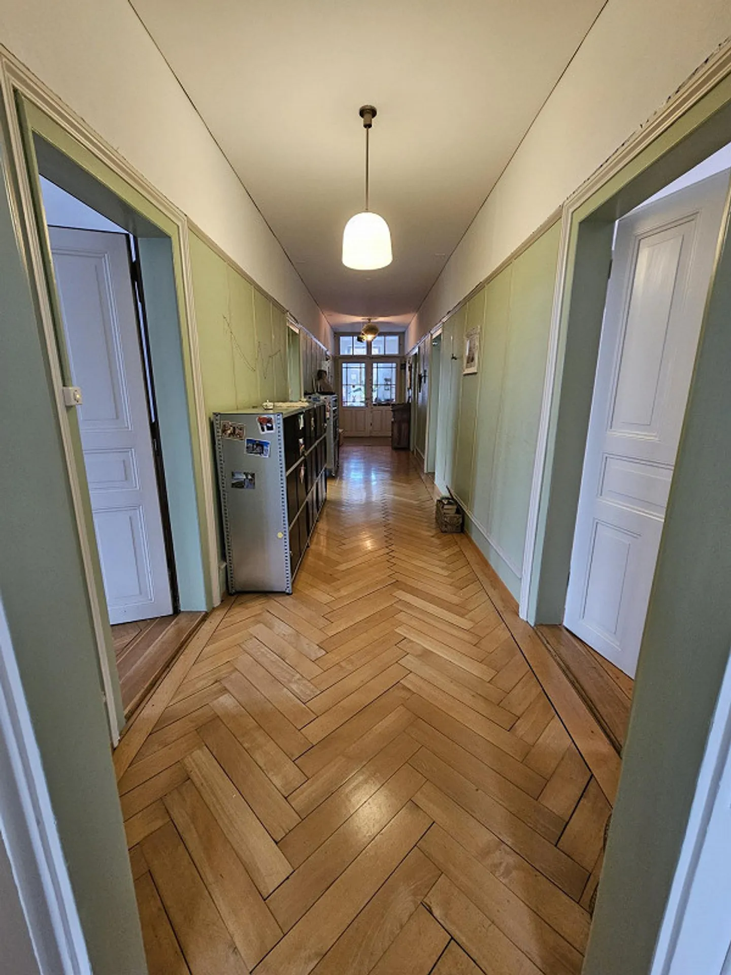 Grosse 5,5-Zi.-Whg., Amriswil, zentral, Echtholz-Parkett - Foto 3 von 11