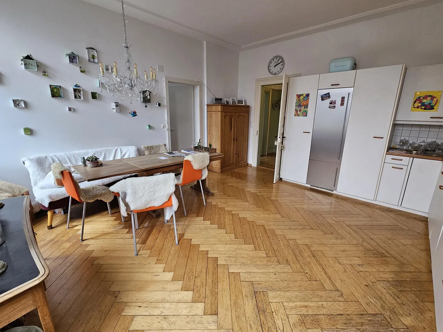 Grosse 5,5-Zi.-Whg., Amriswil, zentral, Echtholz-Parkett - Foto 4 von 11