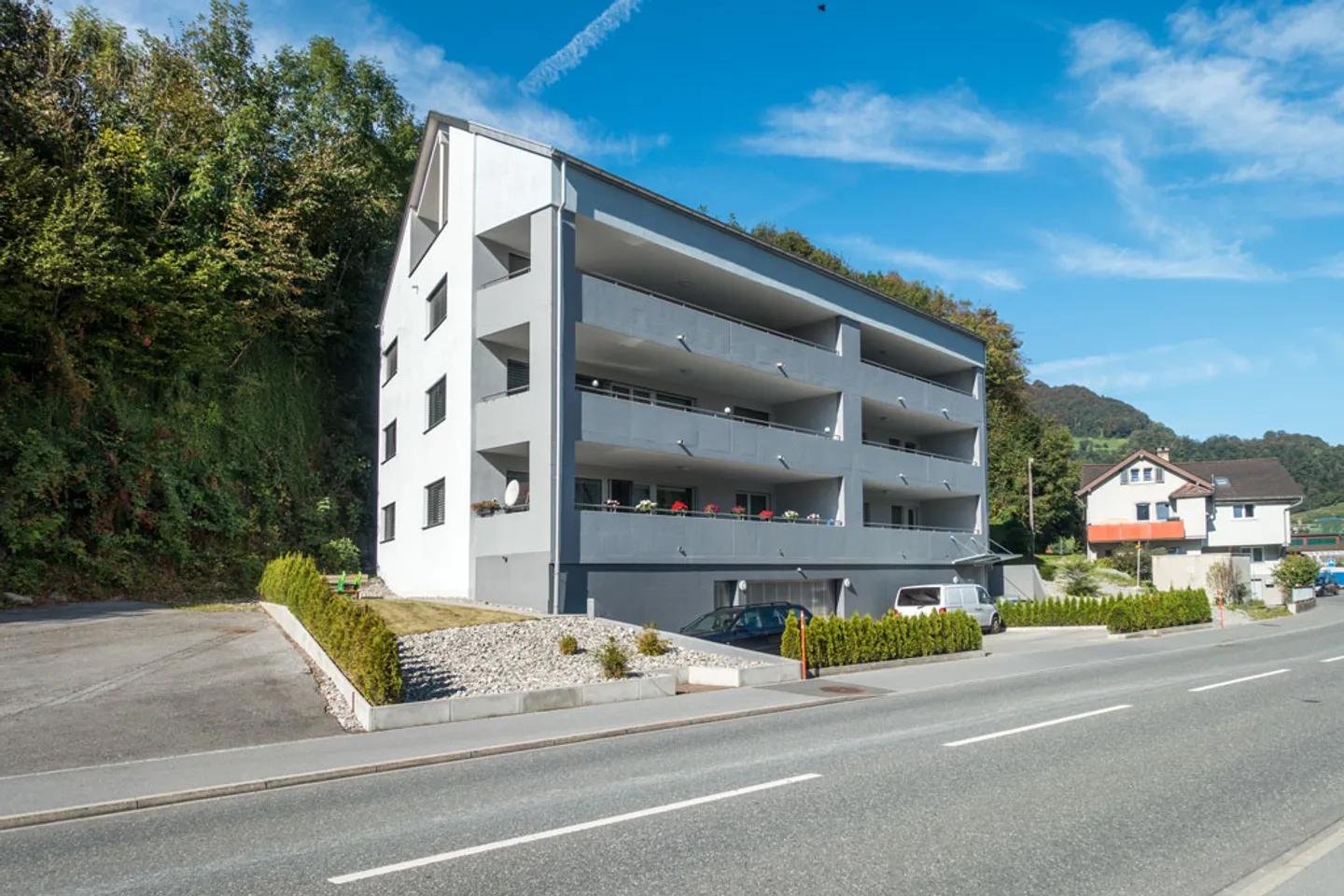 moderne Wohnung mit grossem Balkon - Foto 1 von 9