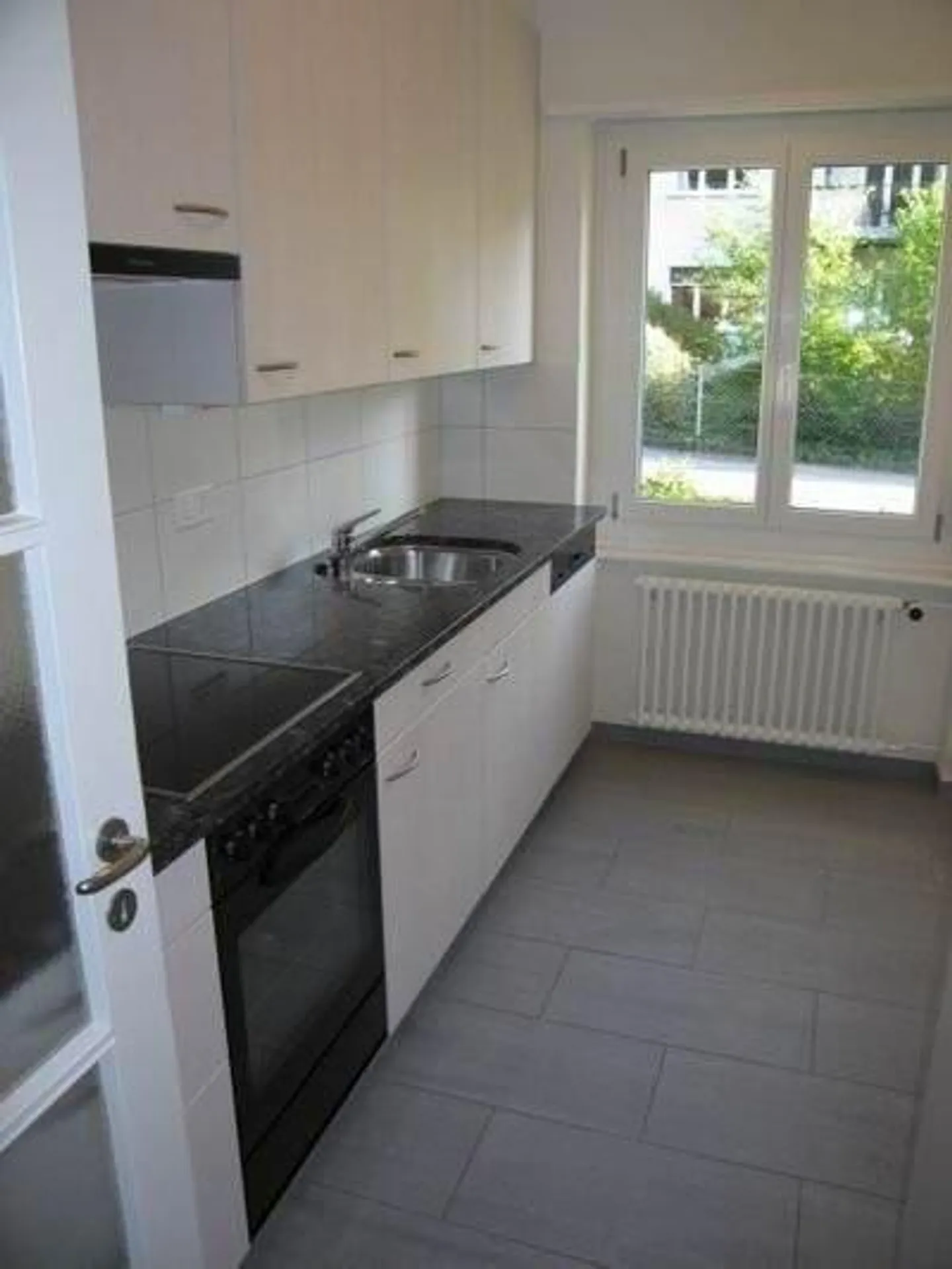 2-room apartment, ground floor middle - Photo 2 of 5