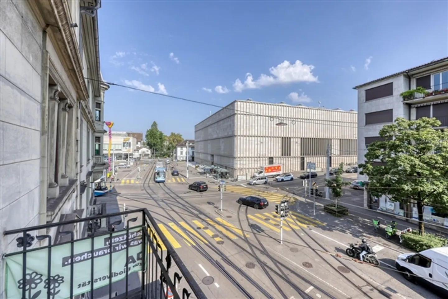 Find from the Founding Era - in the Heart of Zurich - Photo 8 of 11