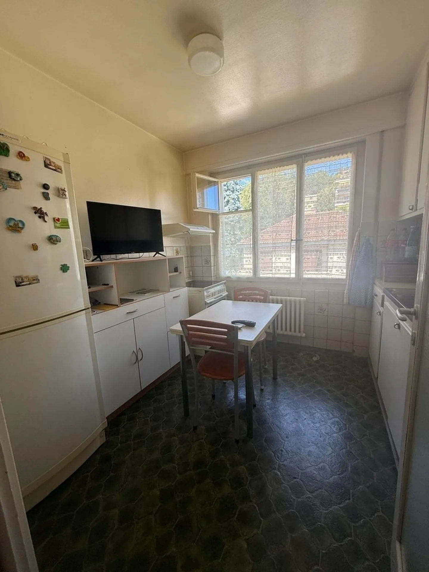 Bell'appartamento di 4 stanze - Foto 7 di 11