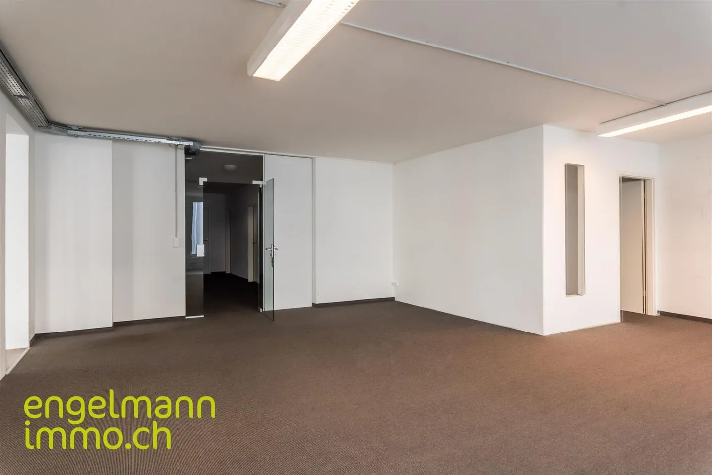 Zentrale Büroflächen von 62 m2 bis zu 282 m2 / Bureaux au centre-ville de 62 m2 à 282 m2 - Foto 7 di 11