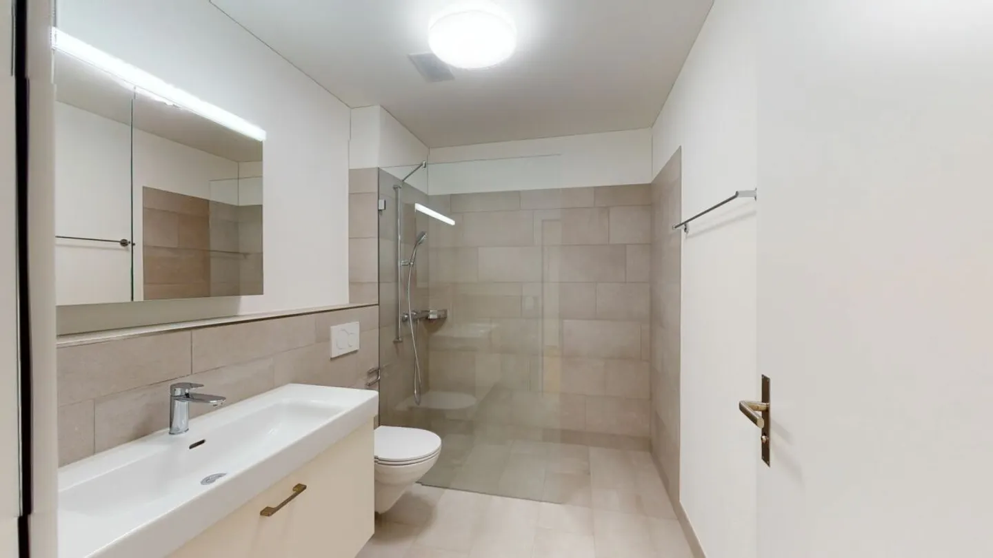 Charming 2.5 Room Apartment - Photo 10 of 13