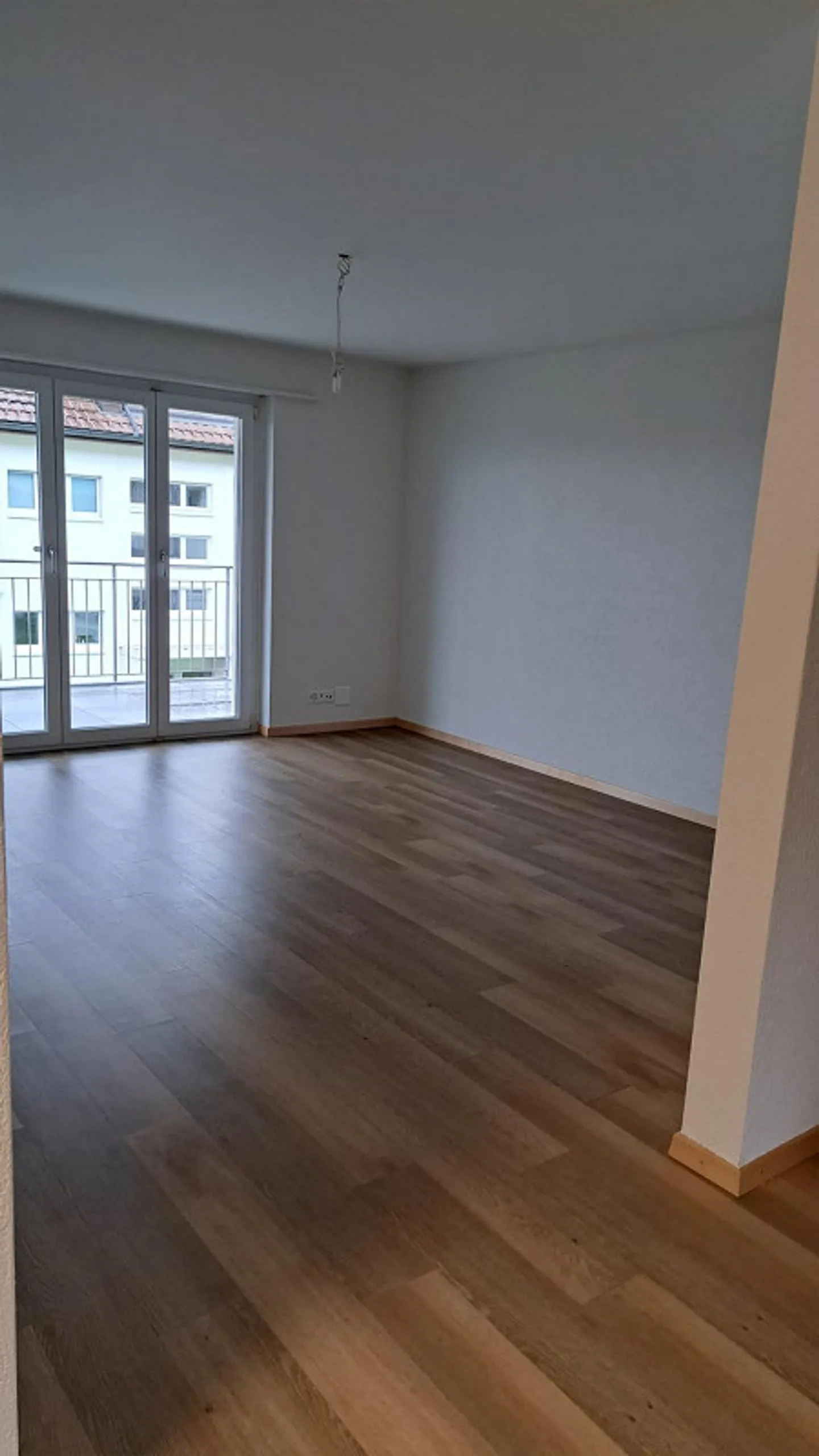 Modernes Apartment mit Balkonen - Foto 1 von 9