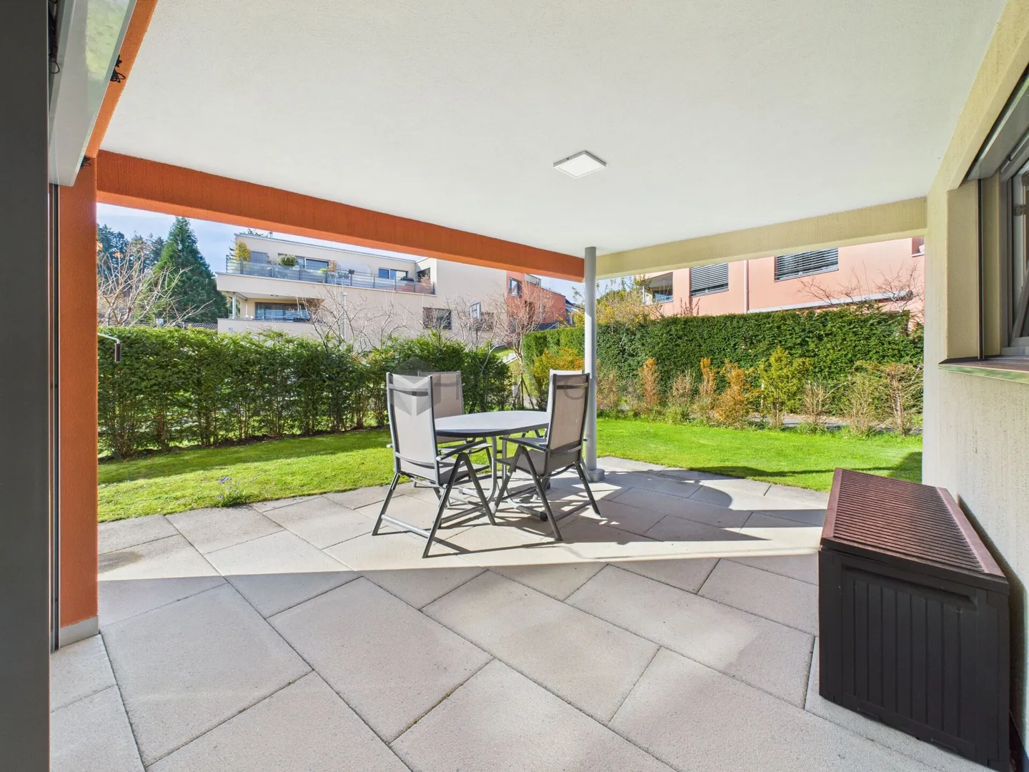 Family-friendly 4.5 room apartment with garden terrace and underground garage - Photo 13 of 15