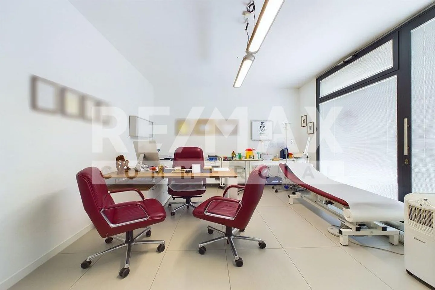 Espace commercial moderne avec des opportunités polyvalentes - Photo 13 sur 13