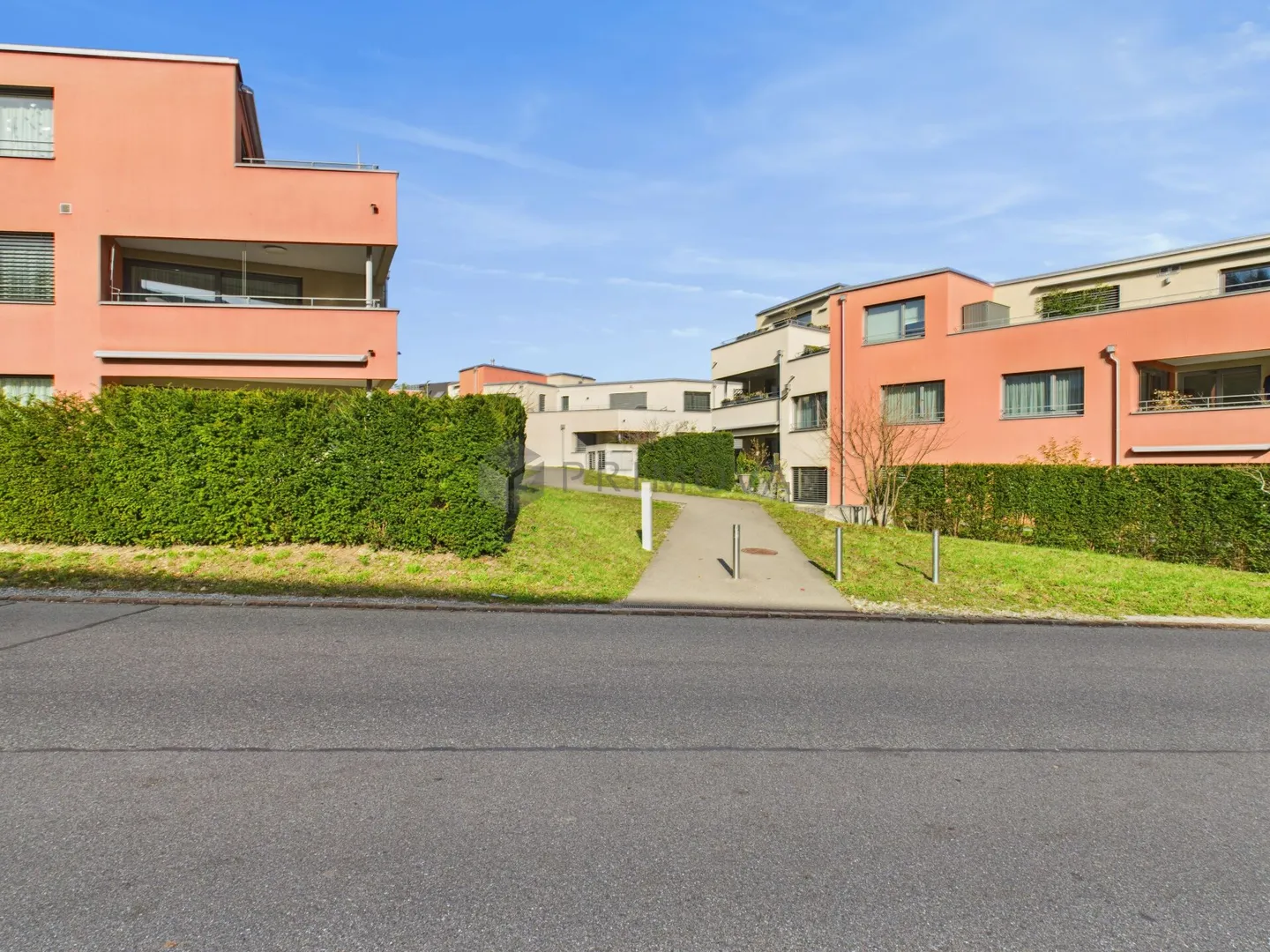 Family-friendly 4.5 room apartment with garden terrace and underground garage - Photo 15 of 15