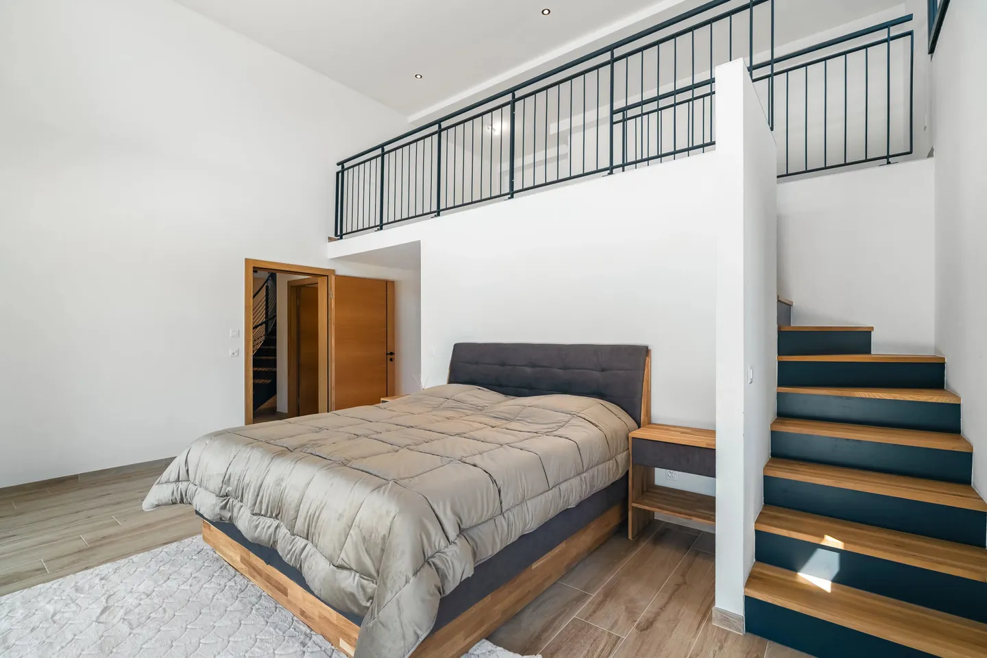 New chalet in Crans-Montana with panoramic views. - Foto 11 von 22