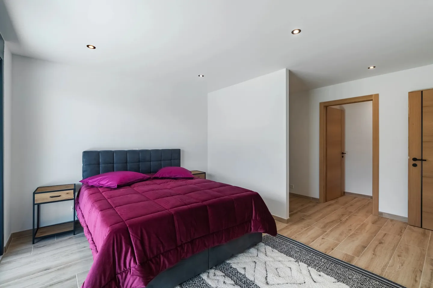 New chalet in Crans-Montana with panoramic views. - Foto 13 von 22