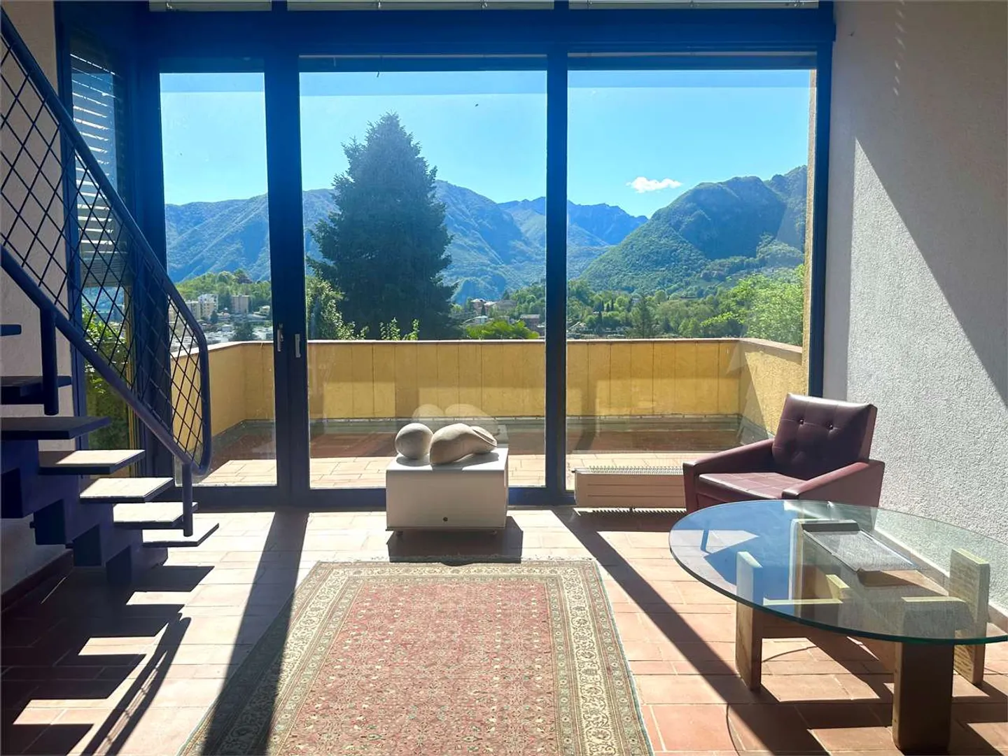 Aussergewöhnliche Villa mit Seeblick - Foto 10 von 10