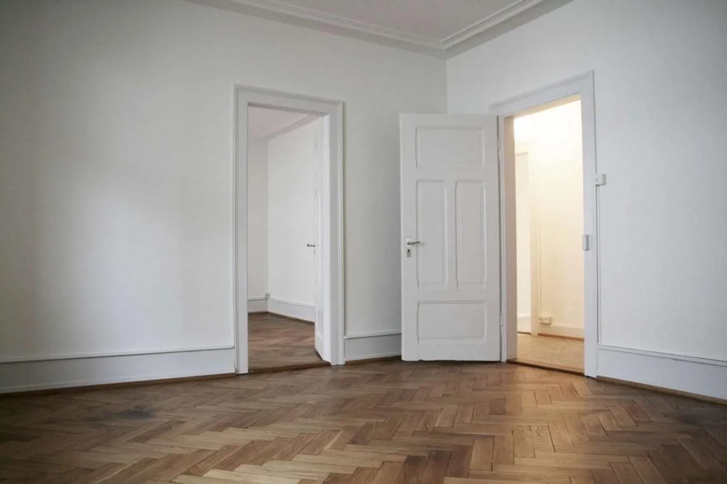 Immeuble ancien dans le quartier Matthäus - Photo 3 sur 5