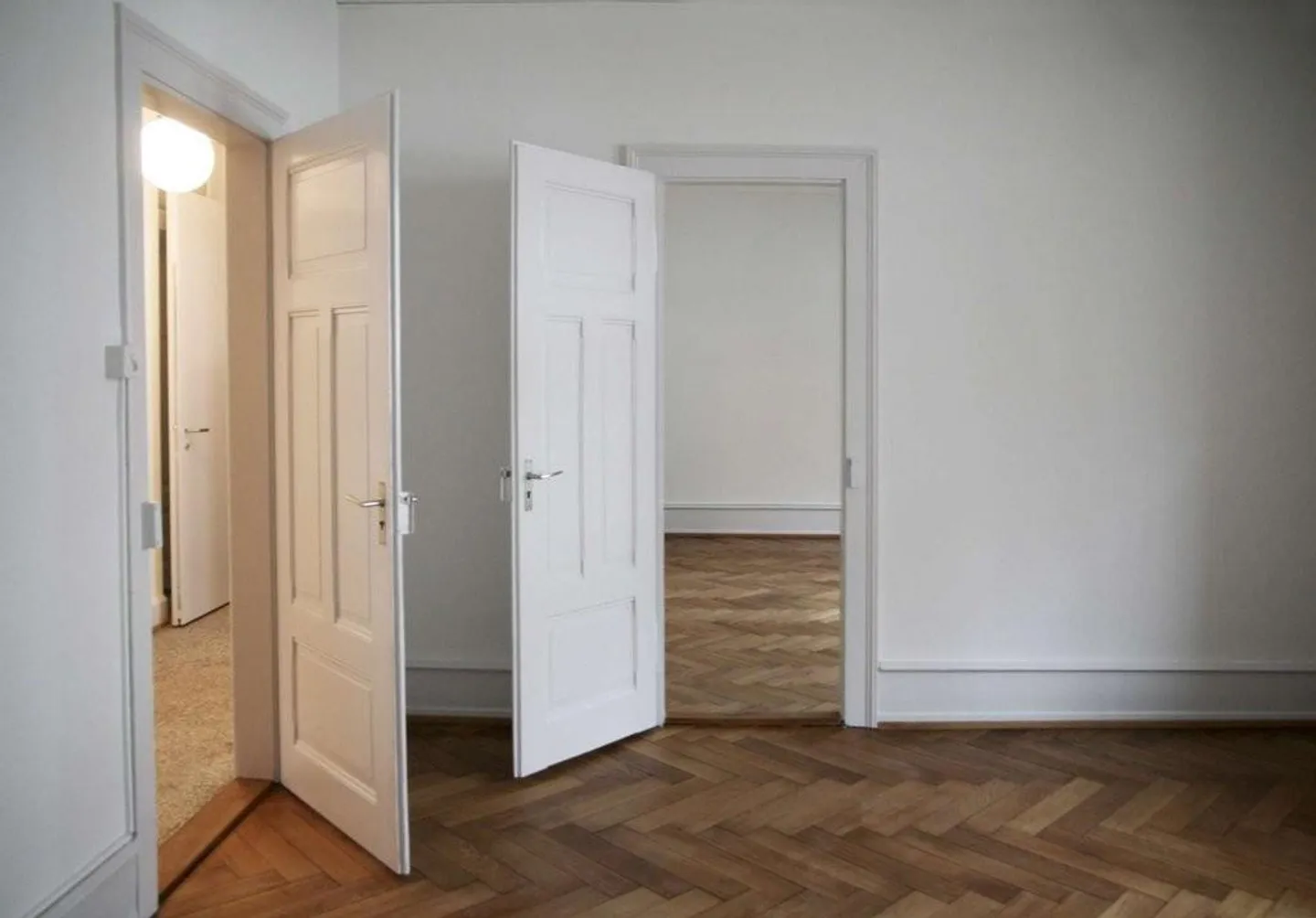 Immeuble ancien dans le quartier Matthäus - Photo 4 sur 5