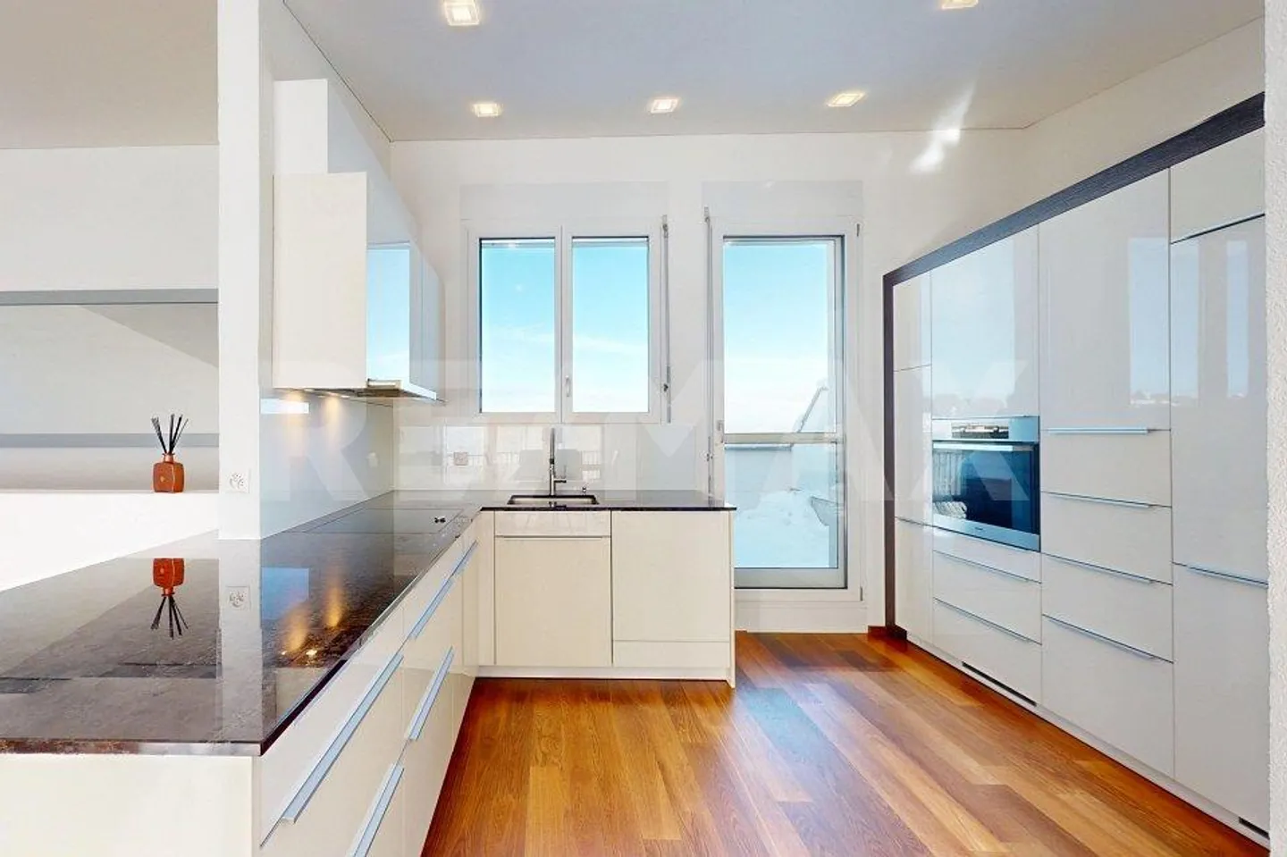 Exquisite 5.5-room penthouse with panoramic views - Living at a high level - Photo 10 of 13