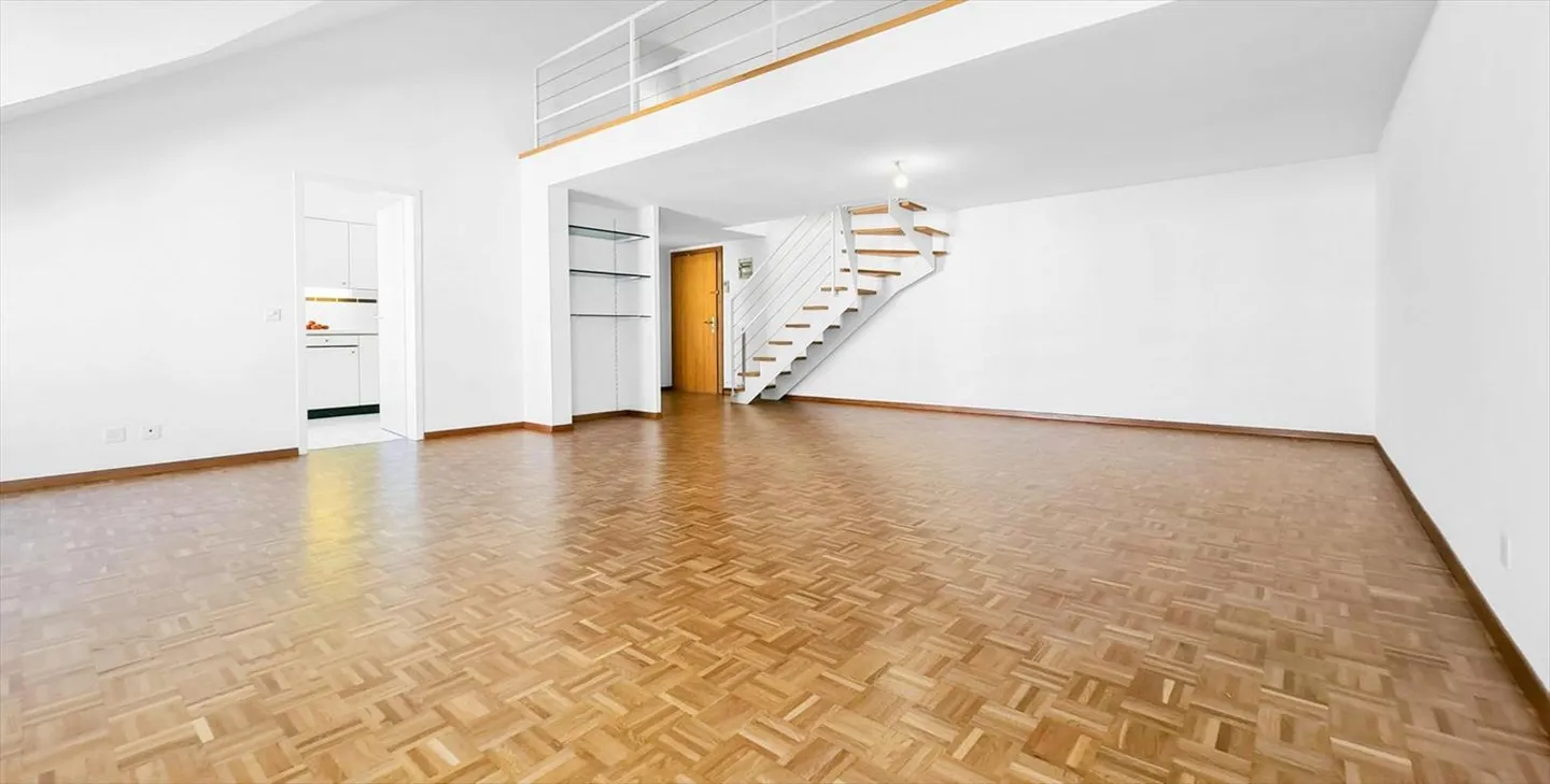 Apartment - Photo 5 of 15
