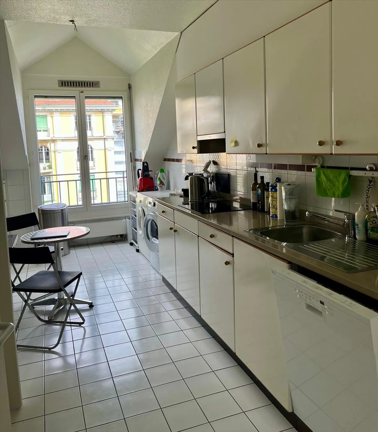 Apartment - Photo 7 of 15