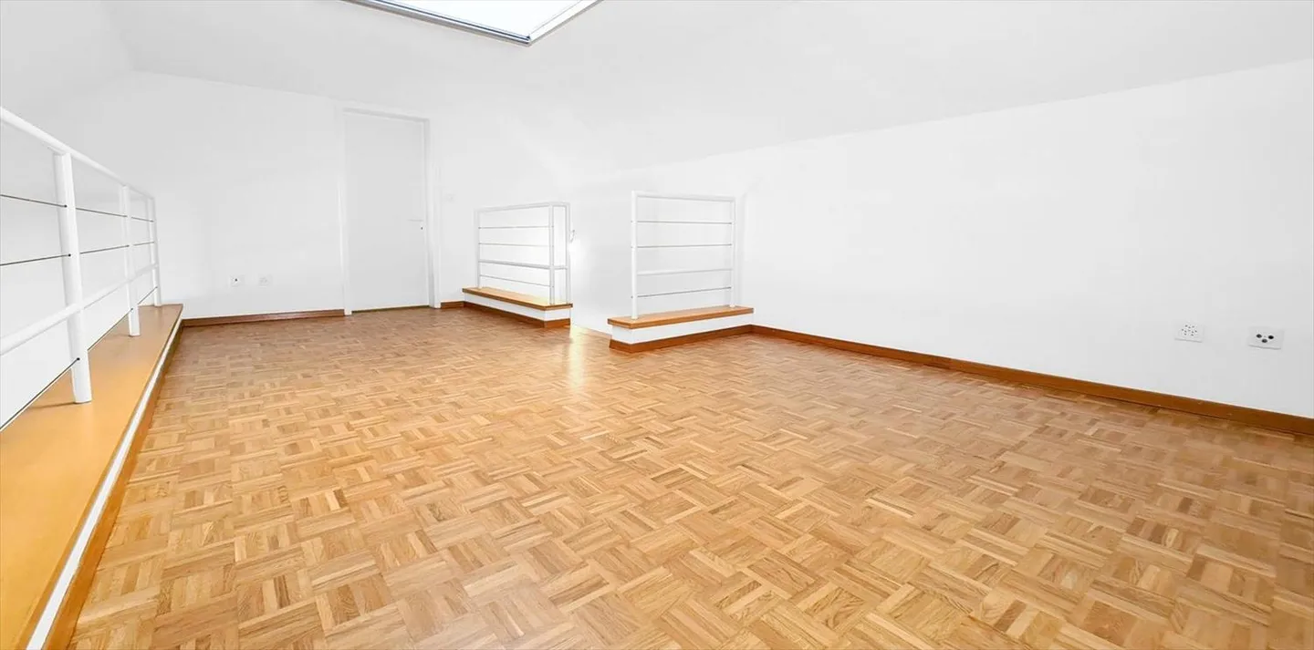 Apartment - Photo 10 of 15