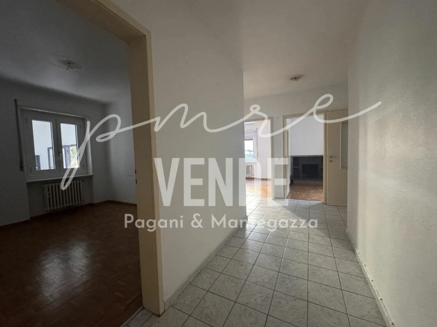 MASSAGNO | UFFICIO PROFESSIONALE CON 5.5 STANZE | RISTRUTTURATO - Foto 3 di 8