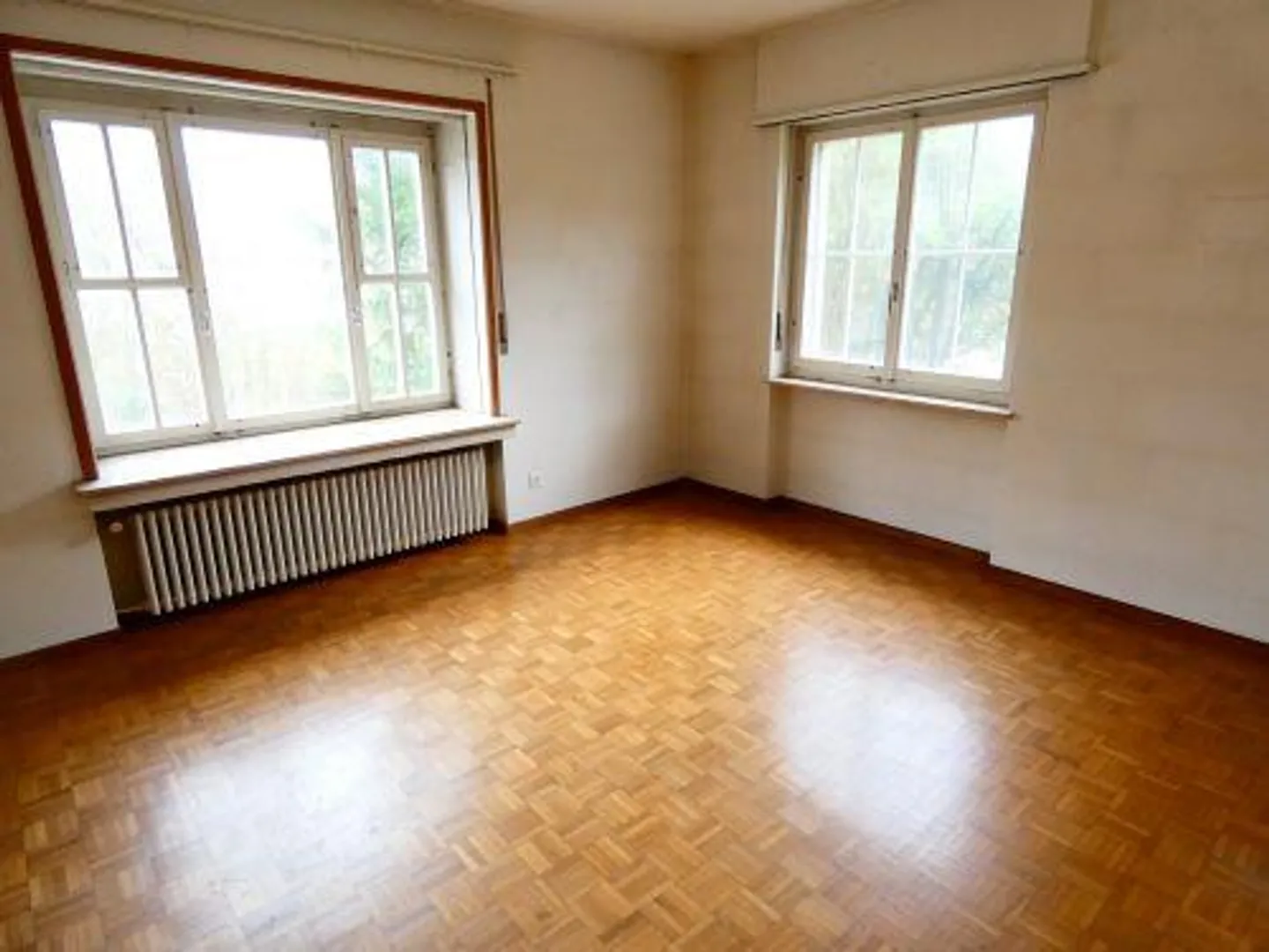 Maison individuelle semi-détachée nécessitant des rénovations - Photo 5 sur 11