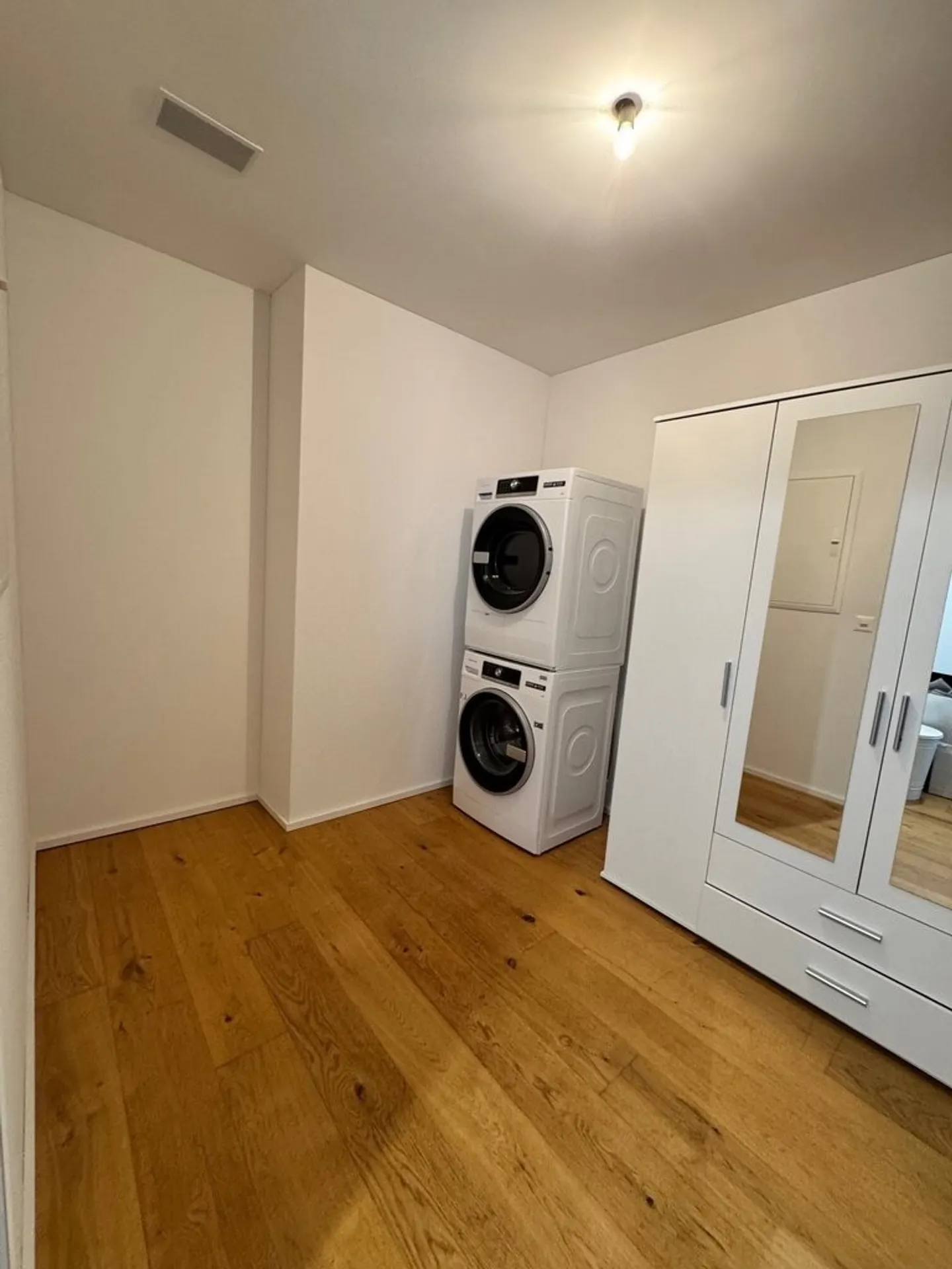 Modernes 3.5-Zimmer-Apartment - Foto 9 von 10