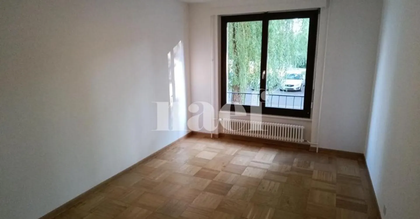 Grande appartamento con balconi! - Foto 7 di 10