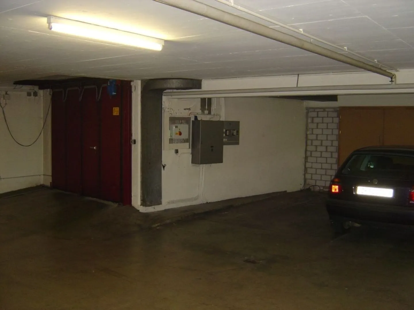 Parkplatz in Zürich - Foto 2 von 2