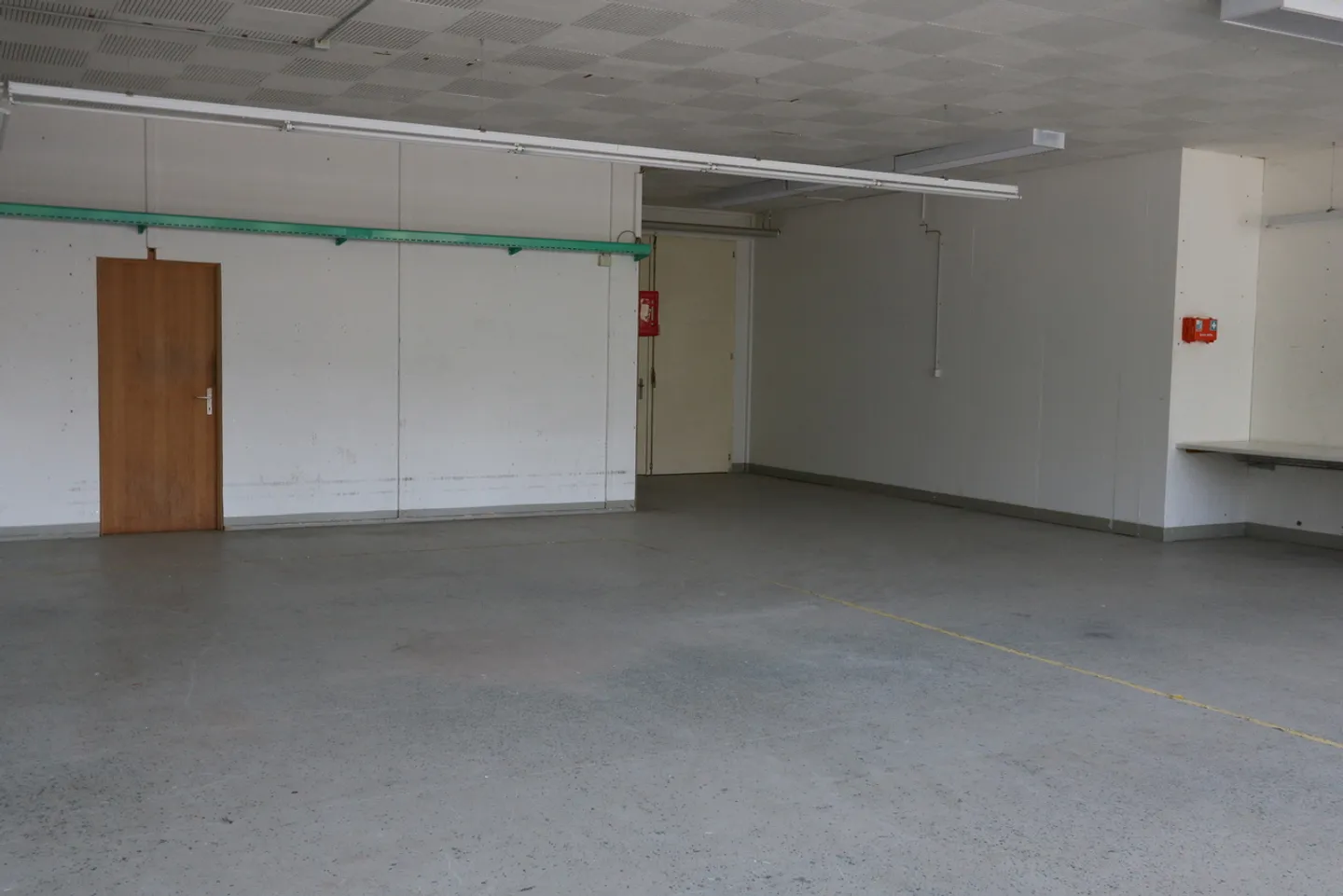 Ufficio e Laboratorio a Murten - Foto 2 di 13