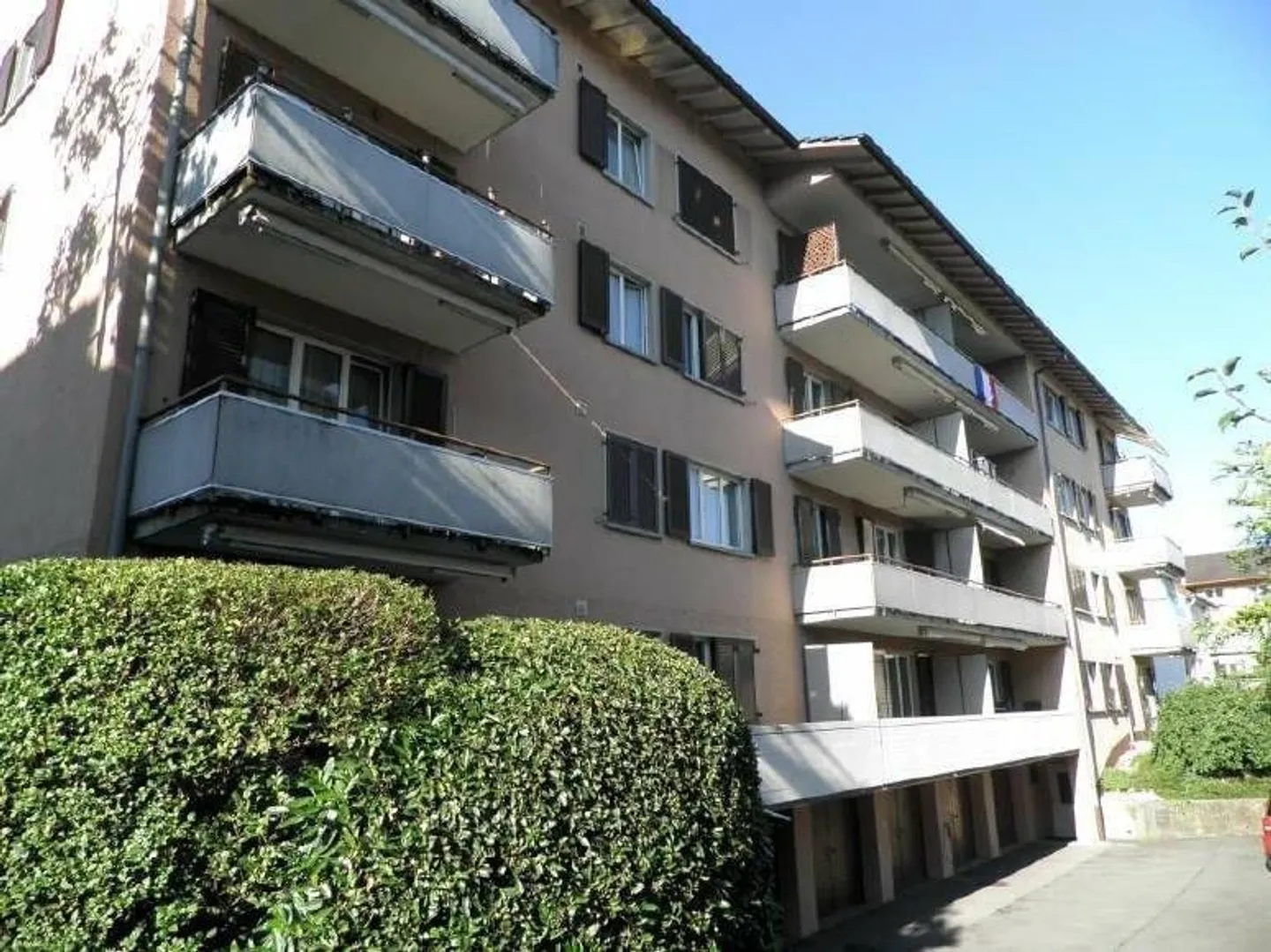 Beautiful 3-room apartment near Zug city center - Photo 2 of 5