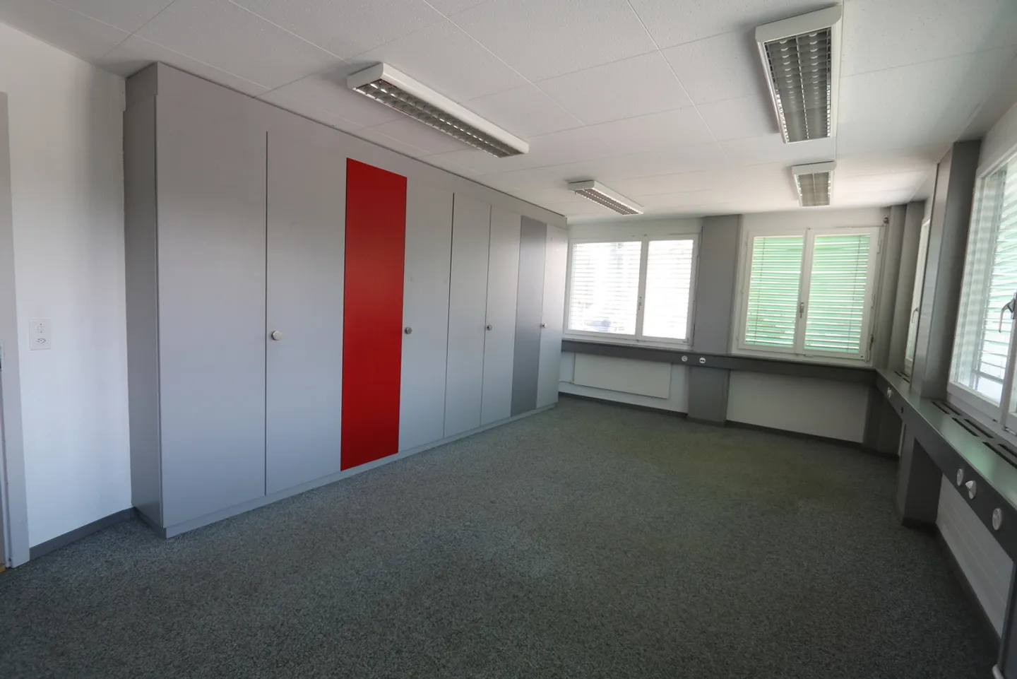 Ufficio e Laboratorio a Murten - Foto 9 di 13